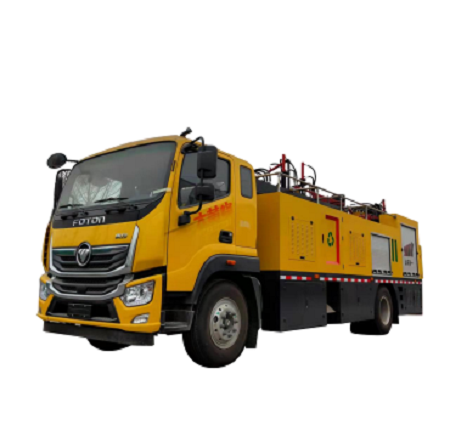 路面綜合養(yǎng)護(hù)車(chē)
